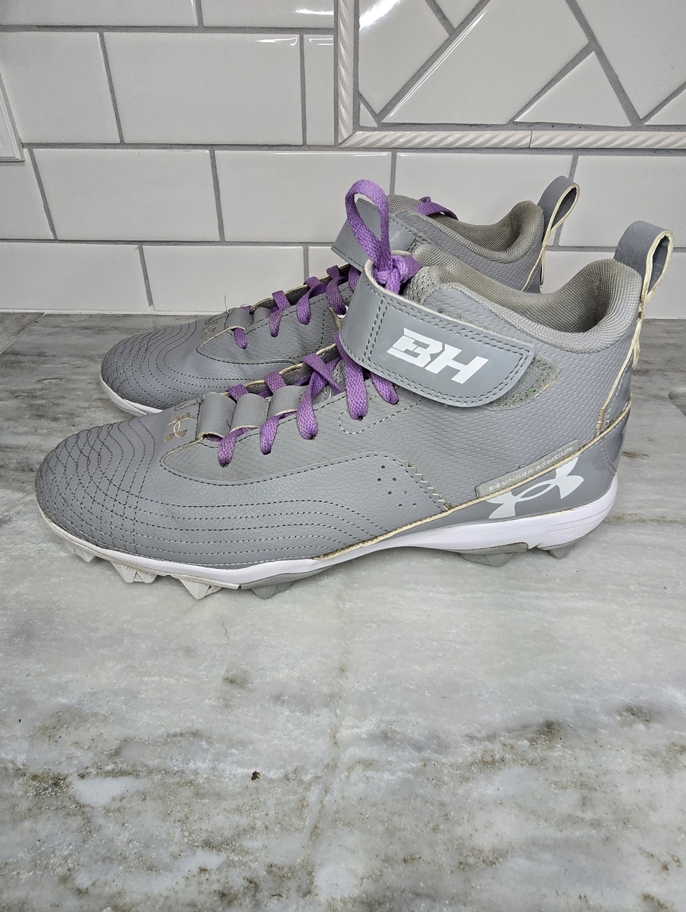 Under Armour Harper 7 Mid Softball Cleats Gray Purple Womens Size 10
